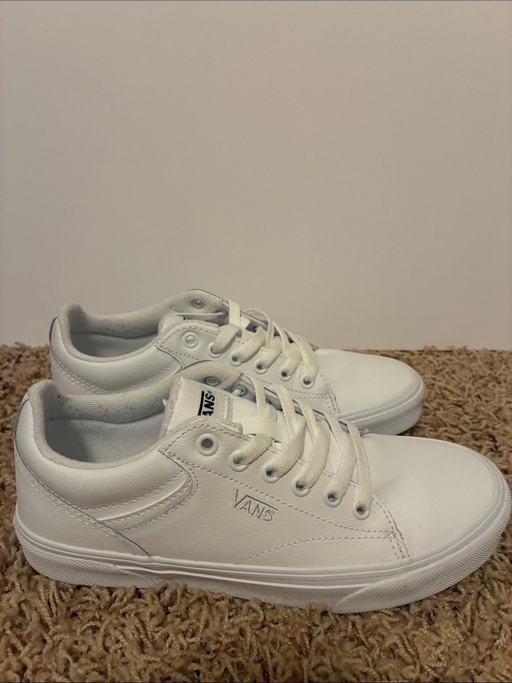 Vans White Low-Top Leather Sneakers Women’s Size 8 Excellent Condition - Picture 2 of 6